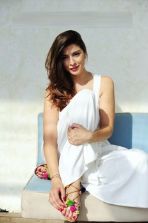 Karishma Kotak feet photo thumbnail