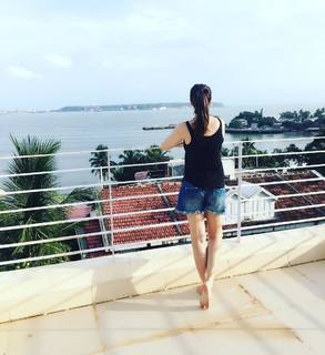 Karishma Kotak feet photo thumbnail
