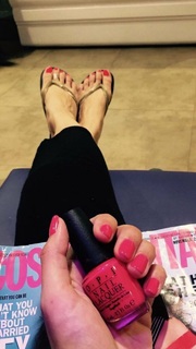 Karishma Kotak feet photo thumbnail