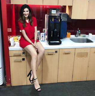 Karishma Kotak feet photo thumbnail