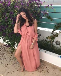 Karishma Kotak feet photo thumbnail
