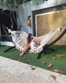 Karishma Kotak feet photo thumbnail