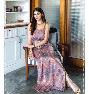 Karishma Kotak feet photo thumbnail