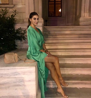 Karishma Kotak feet photo thumbnail