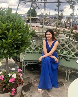 Karishma Kotak feet photo thumbnail