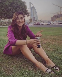 Karishma Kotak feet photo thumbnail