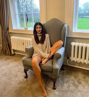 Karishma Kotak feet photo thumbnail