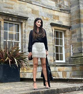 Karishma Kotak feet photo thumbnail