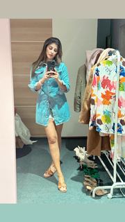 Karishma Kotak feet photo thumbnail