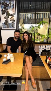 Karishma Kotak feet photo thumbnail