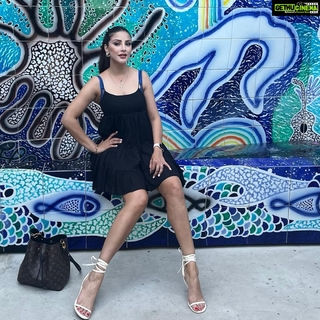 Karishma Kotak feet photo thumbnail