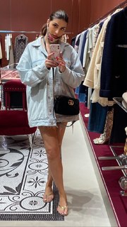 Karishma Kotak feet photo thumbnail