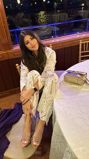 Karishma Kotak feet photo thumbnail