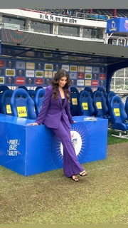 Karishma Kotak feet photo thumbnail