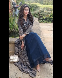 Karishma Kotak feet photo thumbnail