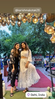 Karishma Kotak feet photo thumbnail