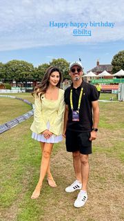 Karishma Kotak feet photo thumbnail