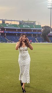 Karishma Kotak feet photo thumbnail