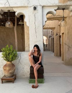 Karishma Kotak feet photo thumbnail