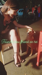 Karishma Sharma feet photo 3