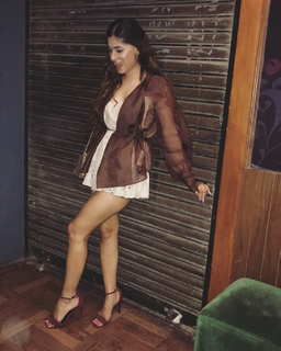 Karishma Sharma feet photo 14