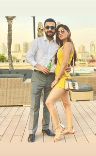 Karishma Sharma feet photo 8