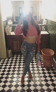 Karishma Sharma feet photo 1