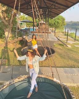Karishma Sharma feet photo 19