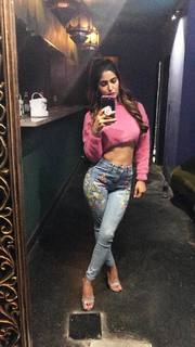 Karishma Sharma feet photo 3