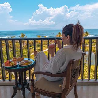Karishma Sharma feet photo 2