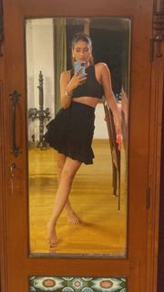 Karishma Sharma feet photo 14