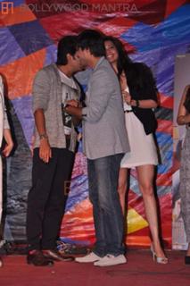 Karishma Tanna feet photo thumbnail