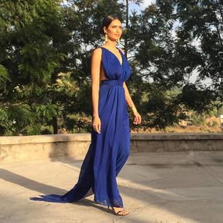 Karishma Tanna feet photo thumbnail