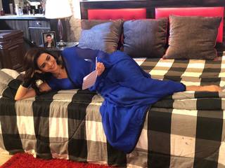 Karishma Tanna feet photo thumbnail