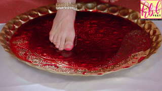 Karishma Tanna feet photo thumbnail