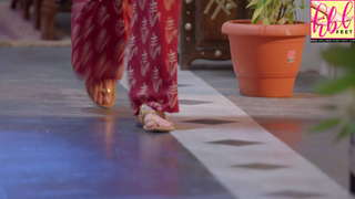 Karishma Tanna feet photo thumbnail