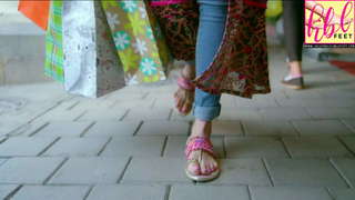 Karishma Tanna feet photo thumbnail