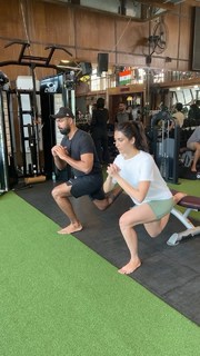 Karishma Tanna feet photo thumbnail