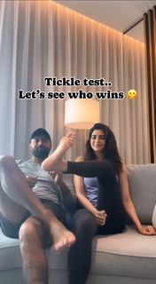 Karishma Tanna feet photo thumbnail