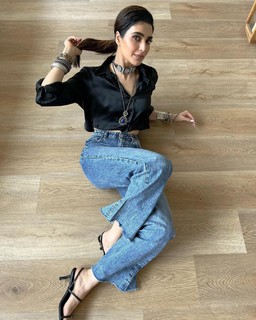 Karishma Tanna feet photo thumbnail