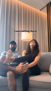 Karishma Tanna feet photo thumbnail