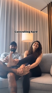 Karishma Tanna feet photo thumbnail