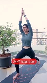 Karishma Tanna feet photo thumbnail