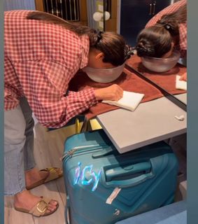 Karishma Tanna feet photo thumbnail