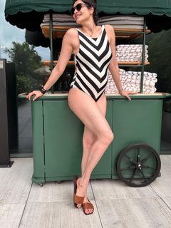 Karishma Tanna feet photo 17