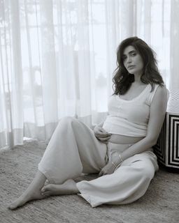 Karishma Tanna feet photo 13