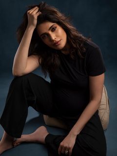Karishma Tanna feet photo 18