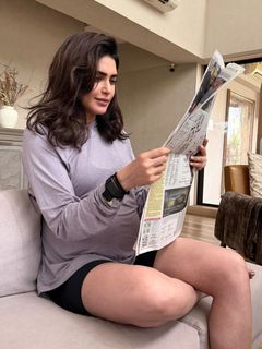 Karishma Tanna feet photo 13