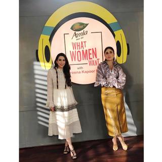 Karisma Kapoor feet photo thumbnail