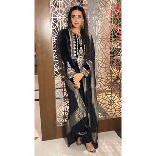 Karisma Kapoor feet photo thumbnail